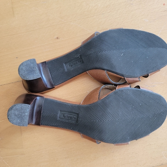 TALBOTS LEATHER WELL WORN SANDALS - Picture 6 of 8